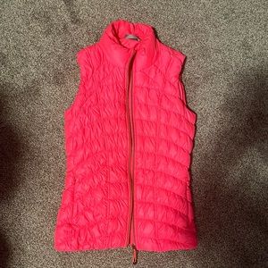 Bright pink Athleta puffer vest size xs